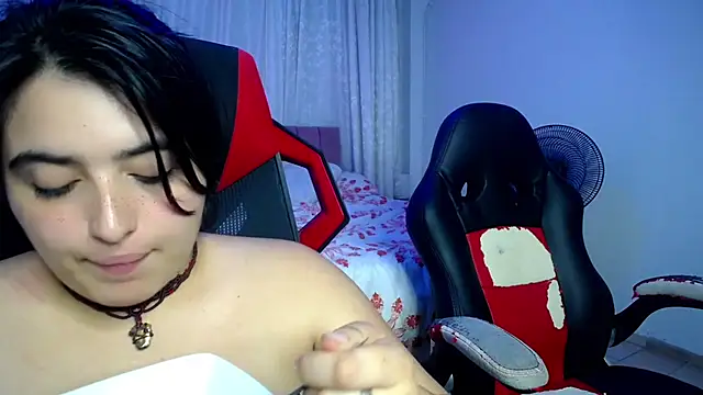 Snapshot of sonic_jess07 chatting on February 2026 12:33:02 AM sonic jess07 online show from February 2026 12:33:02 AM