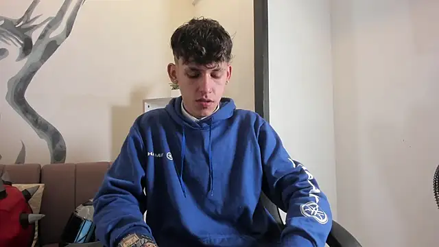 mikebenefleck 01 online show from February 2026 12:00:01 PM