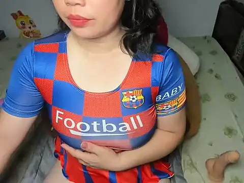 Tinaly18 online show from June 2026 12:09:02 PM