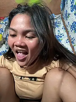 PinaySkinnyJust18 online show from April 2026 10:39:01 AM