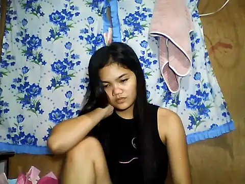 Snapshot of PinaySkinnyJust18 chatting on June 2026 10:23:01 PM PinaySkinnyJust18 online show from June 2026 10:23:01 PM