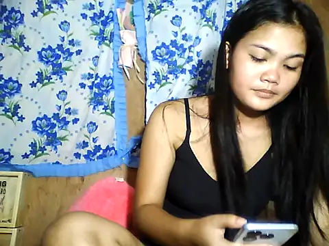 Snapshot of PinaySkinnyJust18 chatting on June 2026 01:27:01 AM PinaySkinnyJust18 online show from June 2026 01:27:01 AM