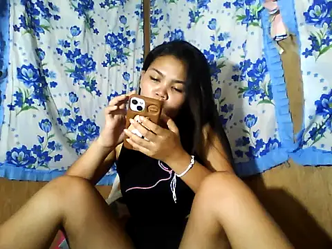 Snapshot of PinaySkinnyJust18 chatting on June 2026 09:45:02 AM PinaySkinnyJust18 online show from June 2026 09:45:02 AM
