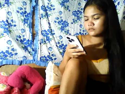 PinaySkinnyJust18 online show from July 2026 10:05:01 PM