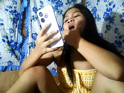 PinaySkinnyJust18 online show from July 2026 10:10:01 AM