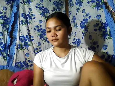 PinaySkinnyJust18 online show from July 2026 09:50:02 AM