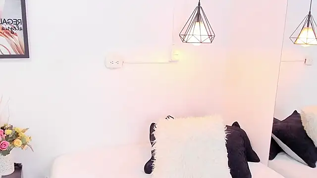 annarosse  online show from April 2026 12:18:01 PM