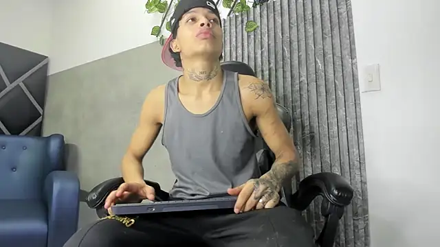 Dogan Renzo0 online show from February 2026 08:13:01 PM