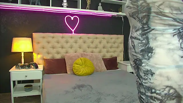 TaniaKaverina online show from May 2026 05:12:01 AM