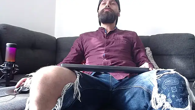 Snapshot of SpermsBank chatting on March 2025 01:40:01 PM SpermsBank online show from March 2025 01:40:01 PM