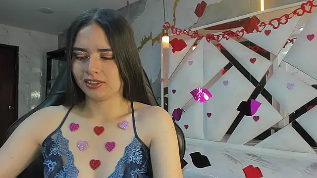 Qetsyah tf online show from February 2026 01:19:01 PM