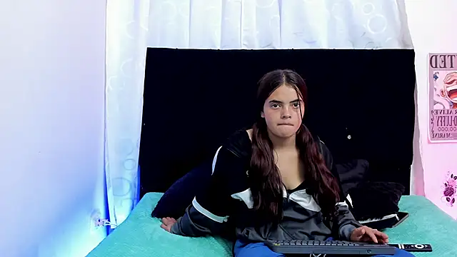 Snapshot of queen_missy chatting on February 2026 07:57:02 PM queen missy online show from February 2026 07:57:02 PM
