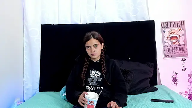 Snapshot of queen_missy chatting on March 2026 08:14:01 PM queen missy online show from March 2026 08:14:01 PM