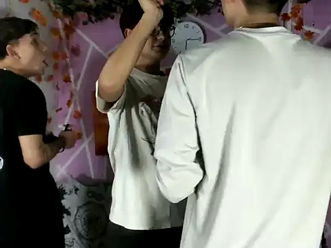 frank9181 online show from February 2026 12:36:02 AM