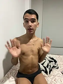 Snapshot of CandyVIP chatting on February 2026 04:20:02 AM CandyVIP online show from February 2026 04:20:02 AM