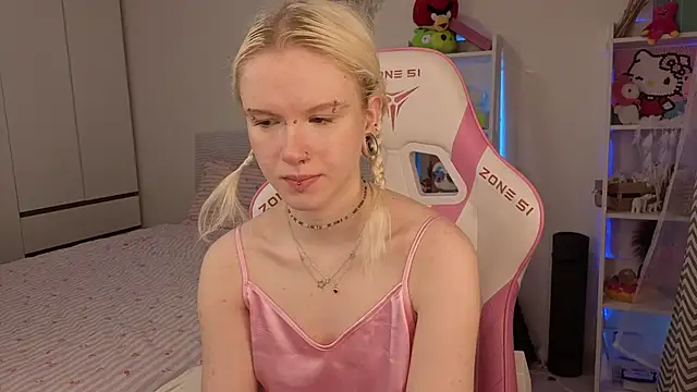 Mia WaterFall online show from March 2026 03:10:01 AM