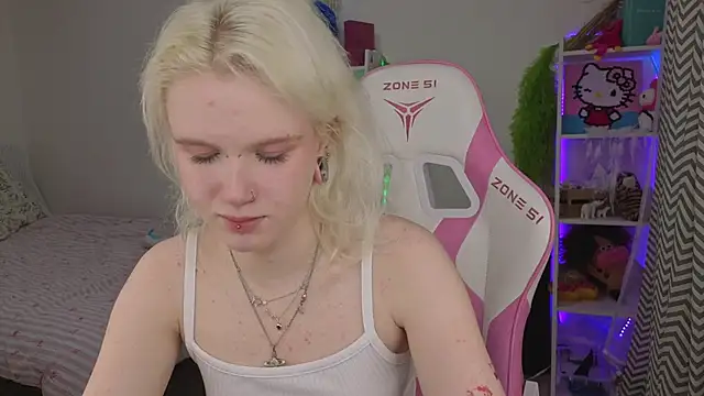 Mia WaterFall online show from April 2026 03:26:01 AM