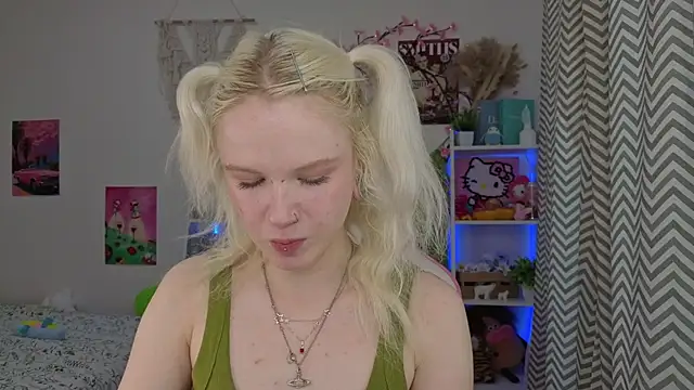 Mia WaterFall online show from May 2026 03:23:02 AM