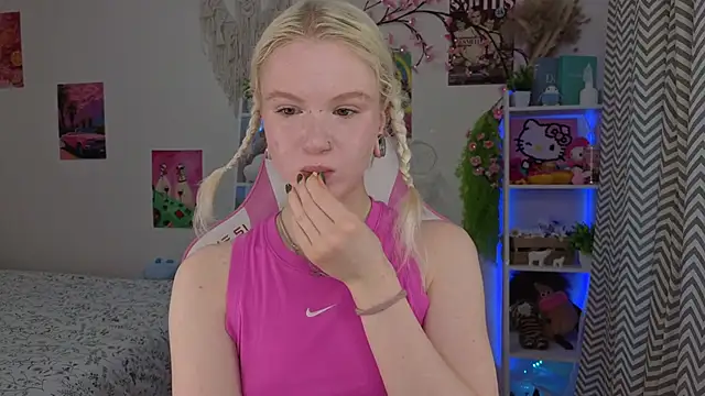 Mia WaterFall online show from May 2026 03:12:02 AM