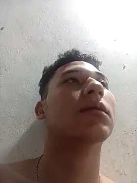 Snapshot of adre-69 chatting on March 2026 03:50:01 AM adre-69 online show from March 2026 03:50:01 AM