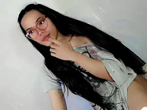 Snapshot of Urhotfucking_veronica1 chatting on April 2026 05:40:02 PM Urhotfucking veronica1 online show from April 2026 05:40:02 PM