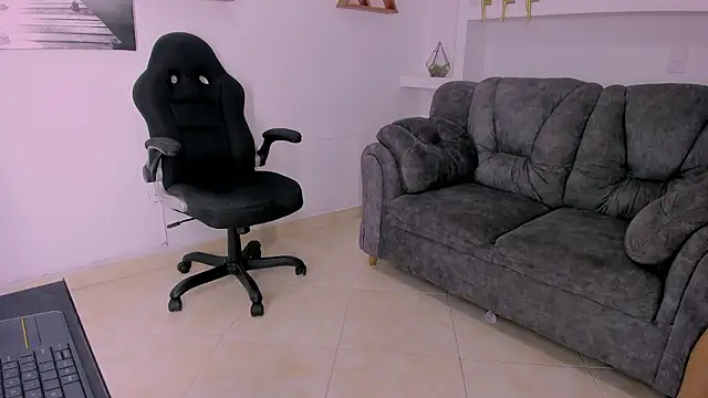 LunaVera21 online show from February 2026 12:19:01 PM