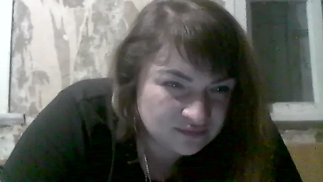 Snapshot of AllinaKis chatting on June 2026 08:35:01 PM AllinaKis online show from June 2026 08:35:01 PM