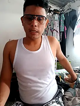 ClarkAndBruno online show from February 2026 07:41:02 PM