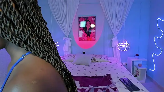 naomi campell online show from February 2026 07:29:02 PM