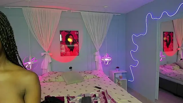 naomi campell online show from February 2026 07:18:01 PM