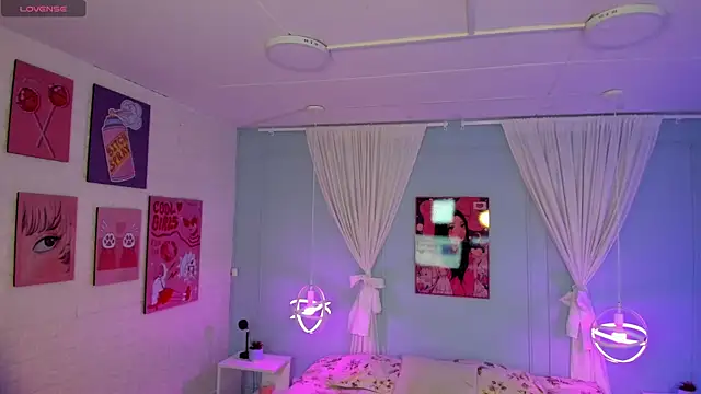 naomi campell online show from March 2026 07:30:01 PM