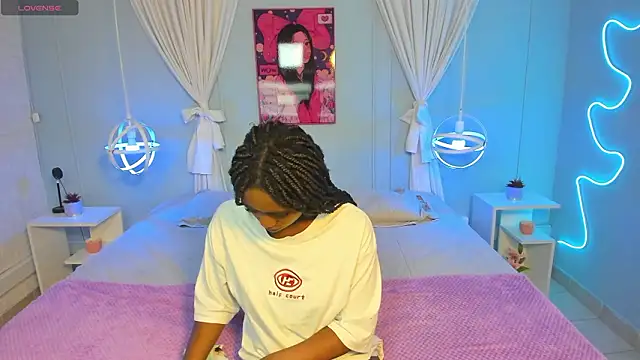 naomi campell online show from March 2026 08:14:01 PM