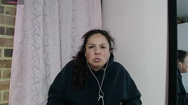 HannaRose- online show from May 2026 02:28:02 AM