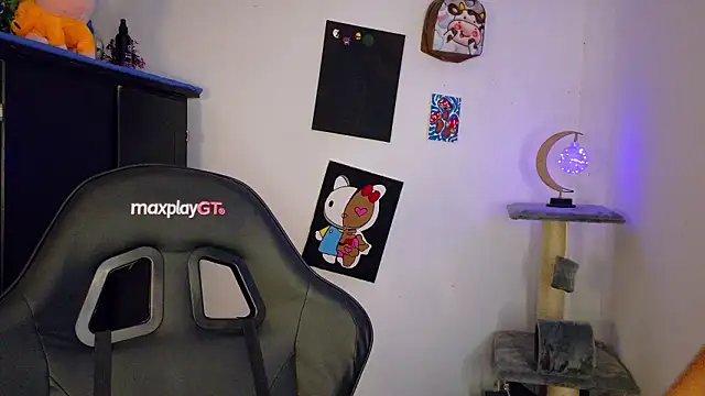 Wendy Mills  online show from March 2026 01:53:02 AM