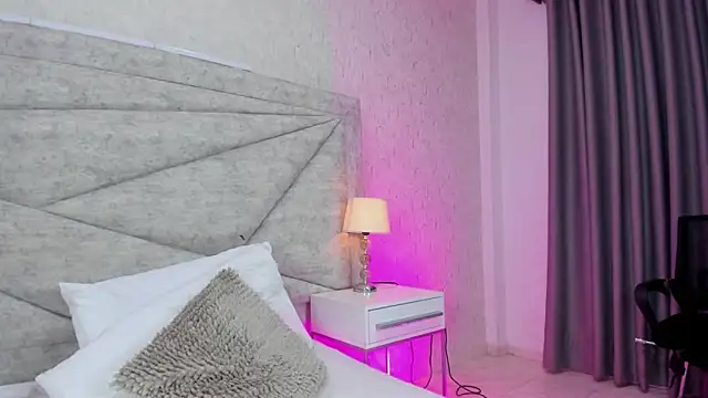 RousSweet- online show from March 2026 09:10:01 PM