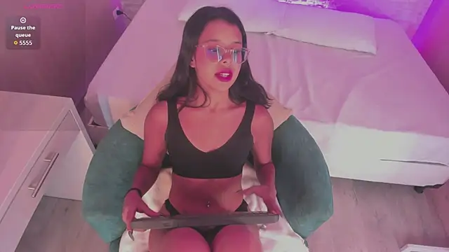 Olivia Lane online show from February 2026 08:01:02 PM