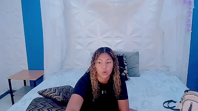 mayli marie online show from May 2026 11:32:01 PM