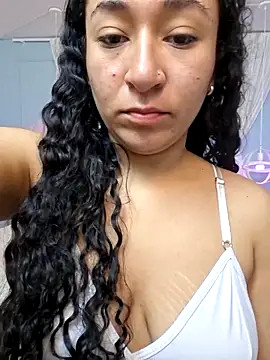 Snapshot of Dany_Moon_ chatting on February 2026 03:24:02 AM Dany Moon online show from February 2026 03:24:02 AM