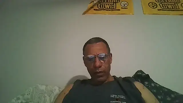 swimmer2496 online show from February 2026 07:23:02 AM