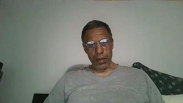 swimmer2496 online show from May 2026 05:56:01 AM