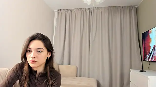 TreasaCrebs online show from February 2026 06:17:02 PM