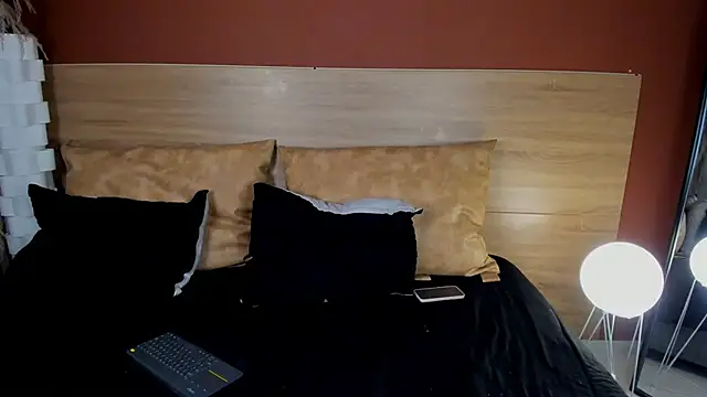 scarlett25   online show from February 2026 08:16:01 PM