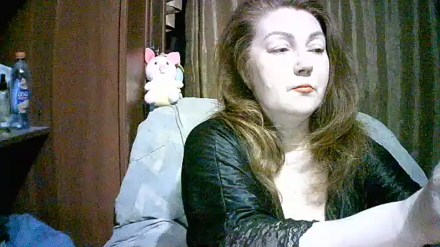 Russian Lara online show from April 2026 02:47:02 PM