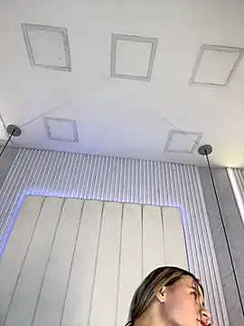 JuliaColemann online show from February 2026 12:04:01 PM