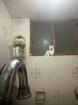 Snapshot of Jleonardolr chatting on March 2026 12:42:02 PM Jleonardolr online show from March 2026 12:42:02 PM