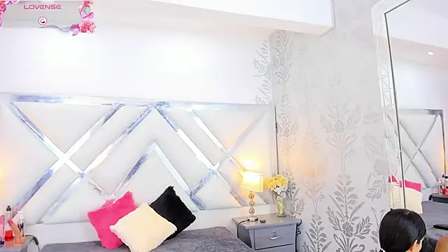 tifanibrown online show from March 2026 01:16:02 PM