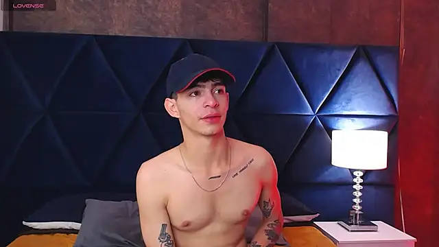 Logan Woods online show from March 2026 11:07:02 AM