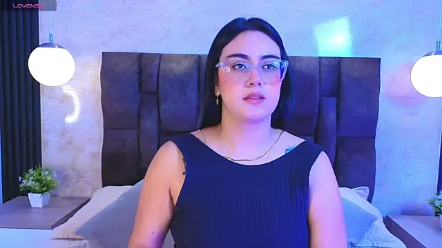 Snapshot of vicky_grey chatting on June 2026 11:44:01 AM vicky grey online show from June 2026 11:44:01 AM