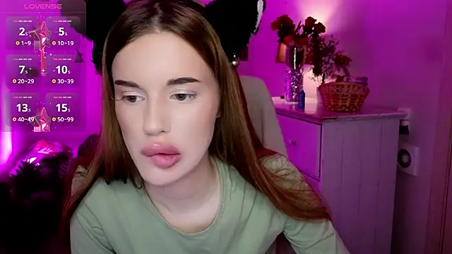 Anna Lumina online show from March 2026 08:45:02 PM