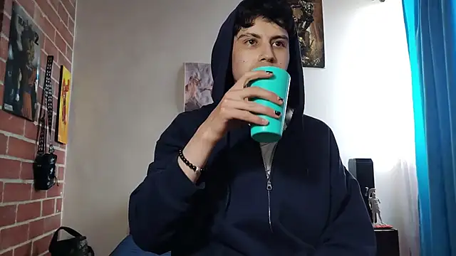 Snapshot of PaulDamico chatting on May 2026 06:26:02 PM PaulDamico online show from May 2026 06:26:02 PM